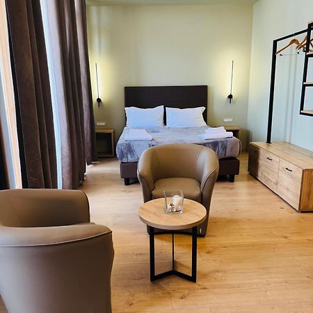 Manhattan Room & Suite Bari Eksteriør billede