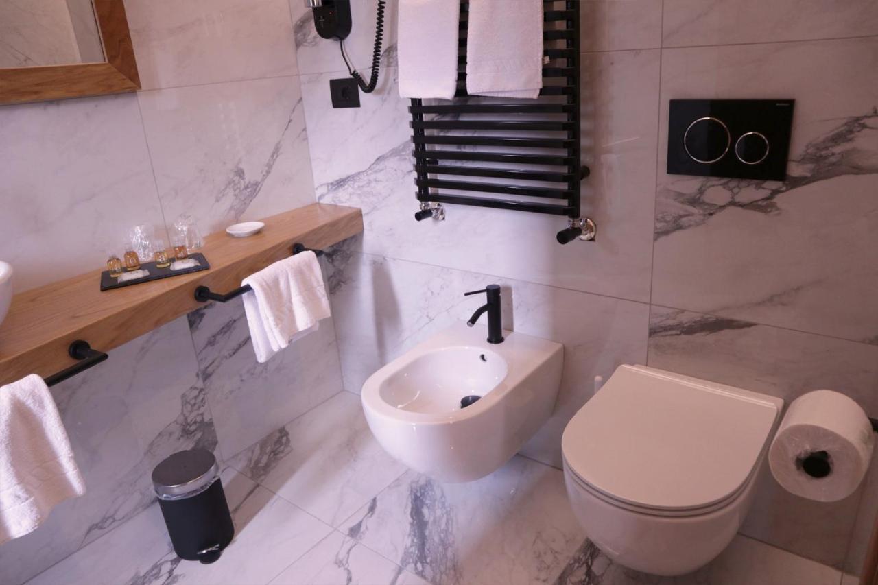 Manhattan Room & Suite Bari Eksteriør billede