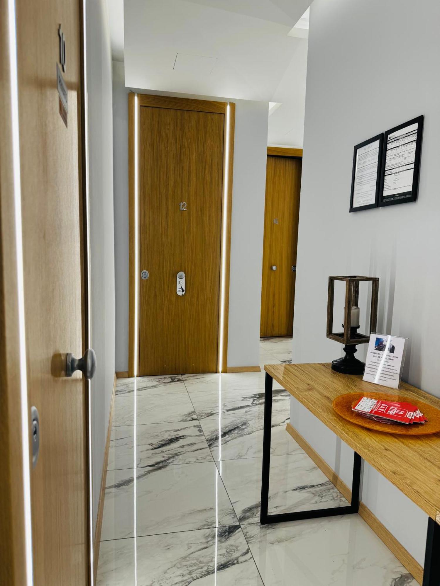 Manhattan Room & Suite Bari Eksteriør billede